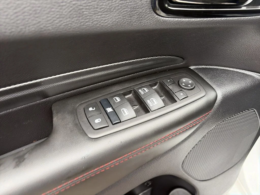 Used 2025 White Dodge R/T image 18