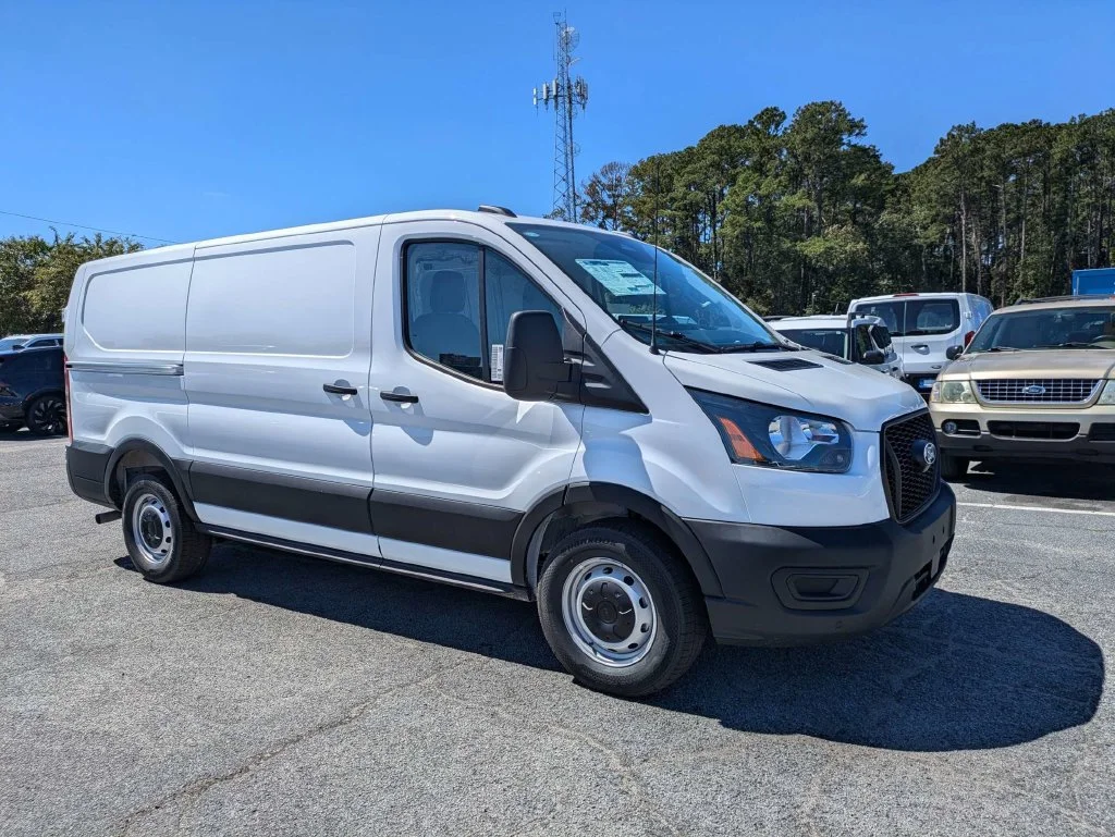 New 2027 White Ford Base image 5