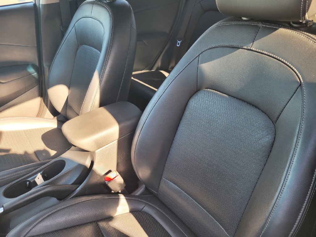 Used 2020 Gray Hyundai Limited image 15