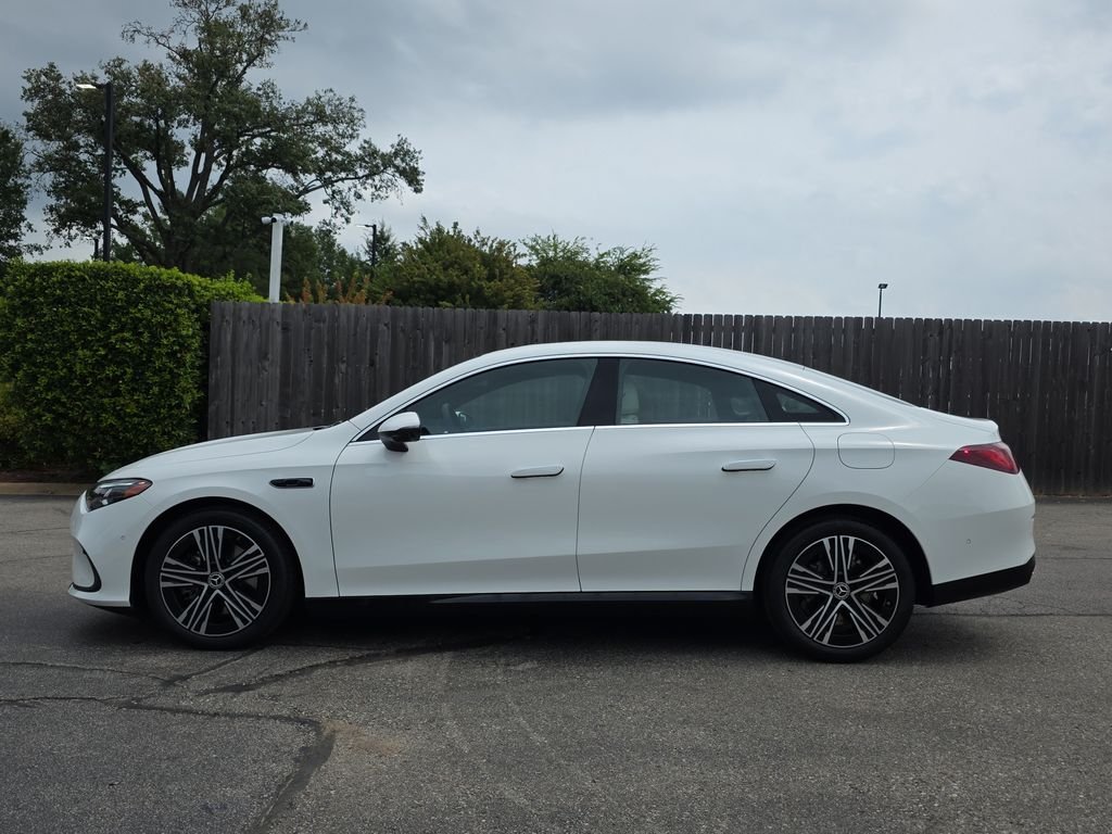 New 2027 White Mercedes-Benz CLA 220 image 2