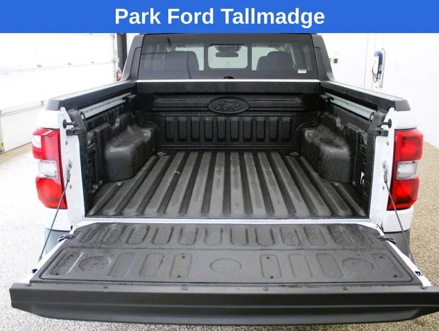 Used 2025 Oxford White Ford Lariat image 5