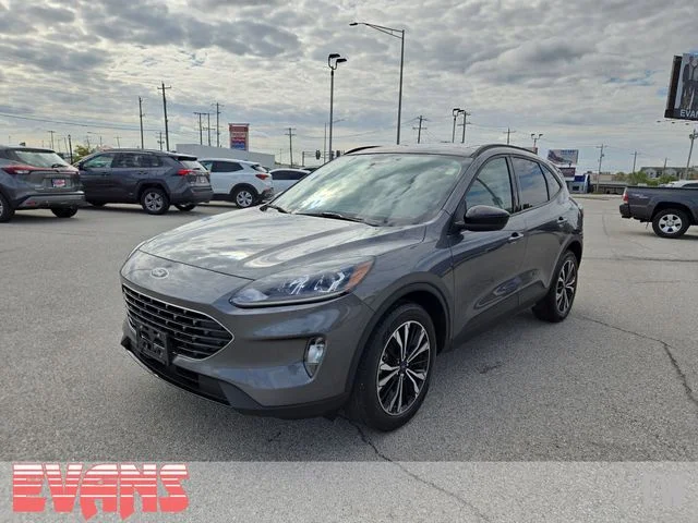 Used 2022 Gray Ford SEL image 2