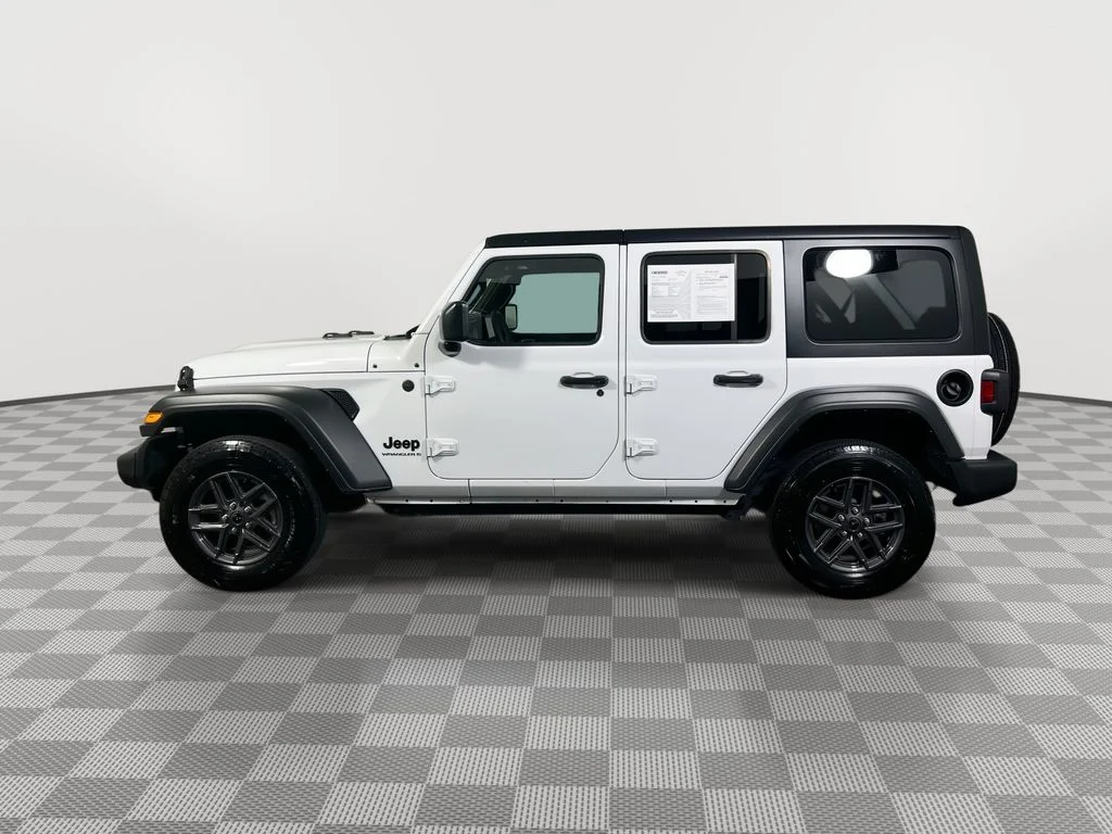 Used 2025 White Jeep Sport S image 5