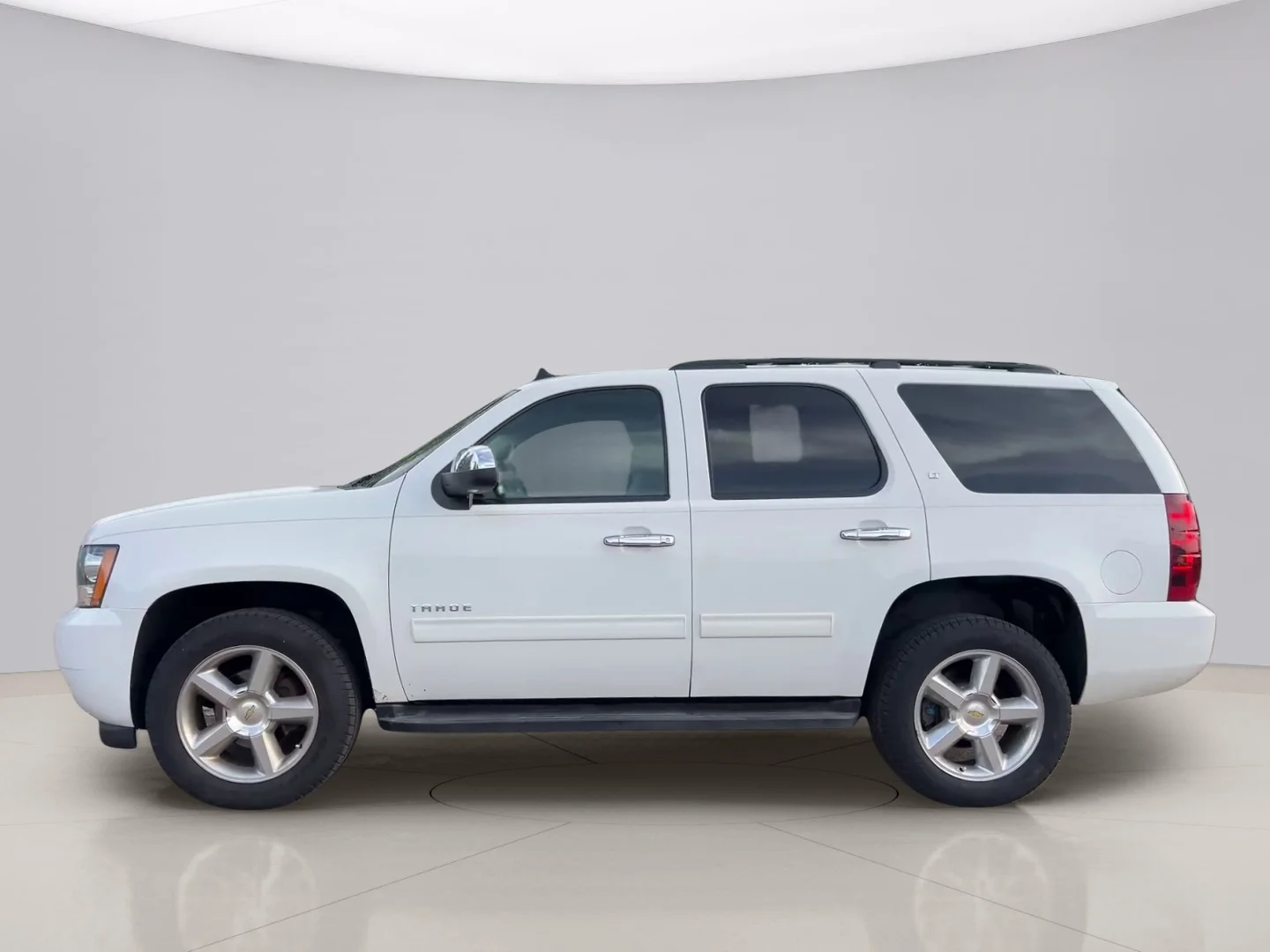 Used 2012 White Chevrolet  image 8