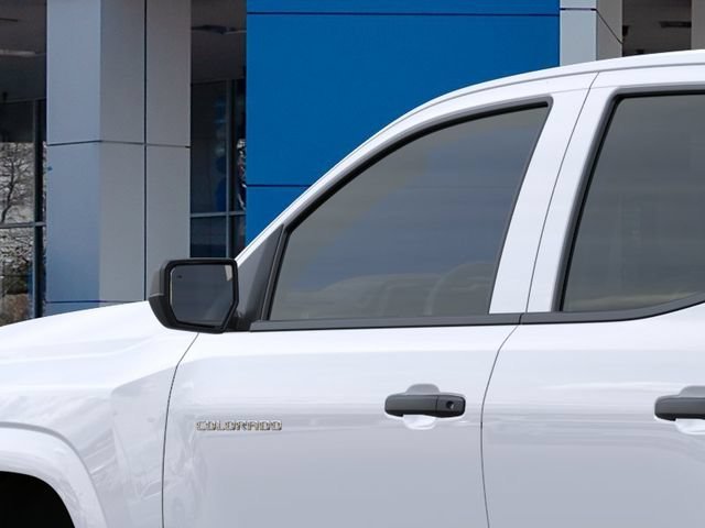 New 2026 Summit White Chevrolet WT image 13