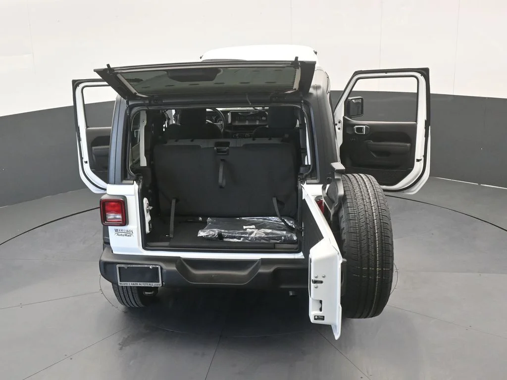 New 2026 Bright White Clear-Coat Exterior Paint Jeep Sport image 55