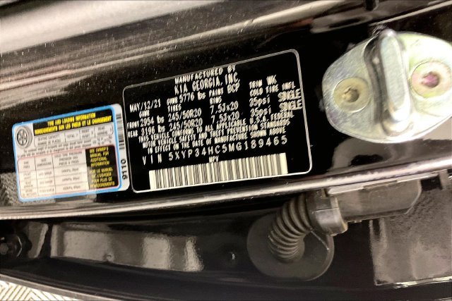 Used 2021 Black Kia EX image 11