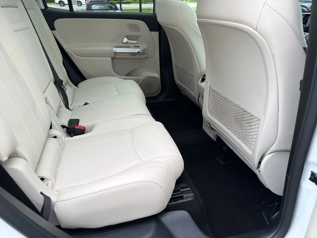 Used 2022 White Mercedes-Benz GLB 250 image 35