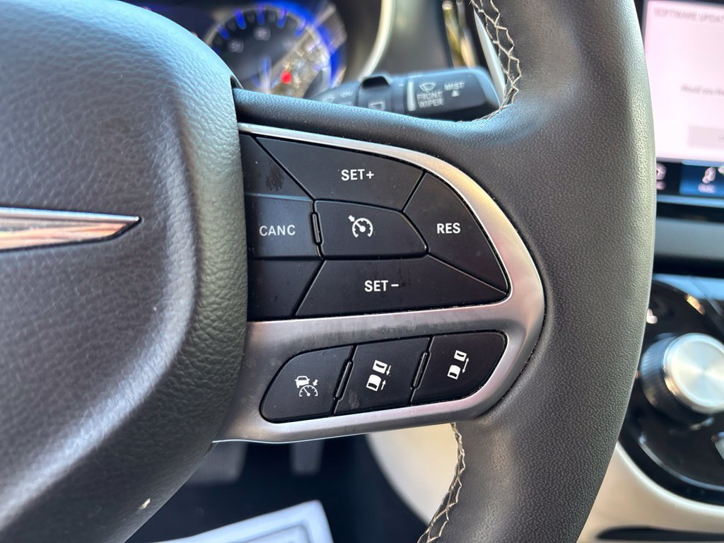 Used 2024 White Chrysler Touring L image 25