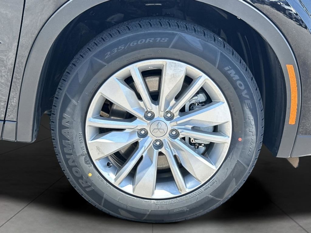 Used 2025 Black Mitsubishi ES image 7