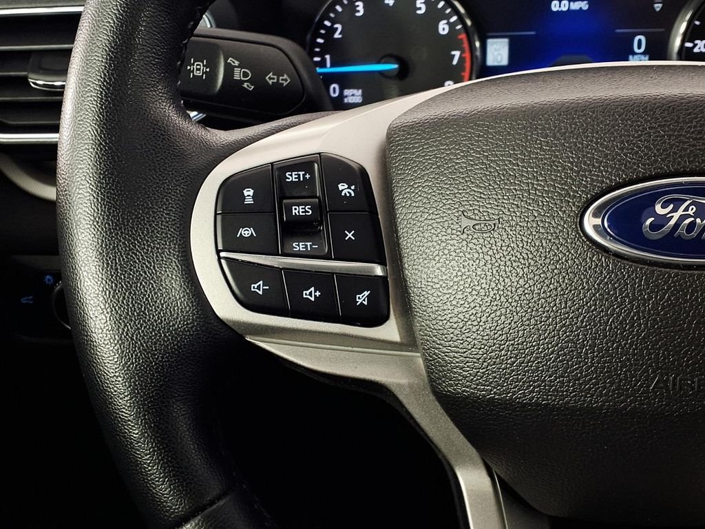 Used 2023 Gray Ford XLT image 21
