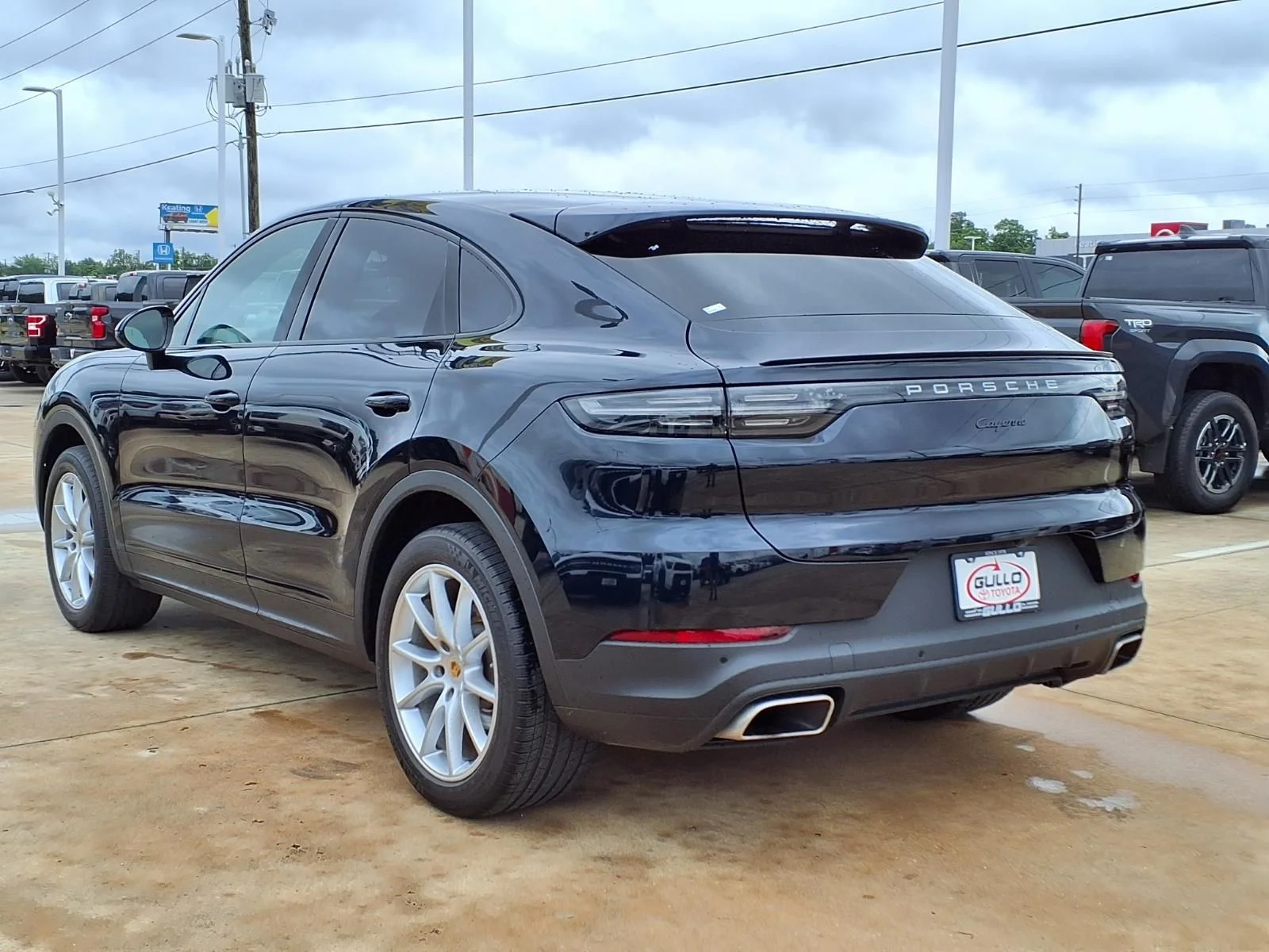 Used 2021 Black Porsche Base image 2