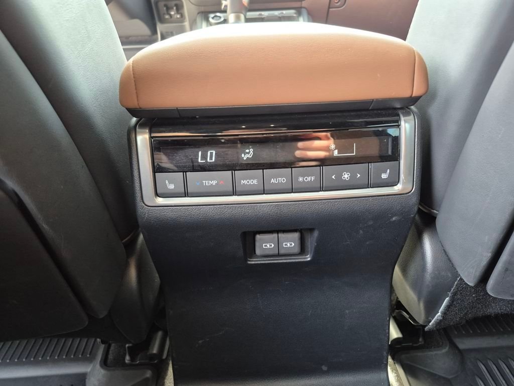 Used 2024 White Lexus 550 Luxury image 14