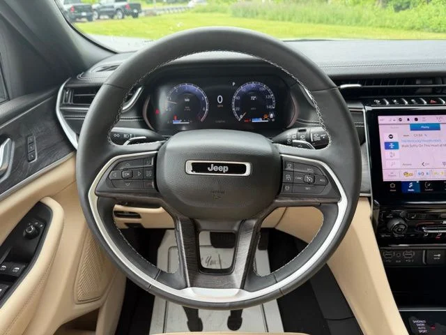 Used 2023 White Jeep Limited image 14