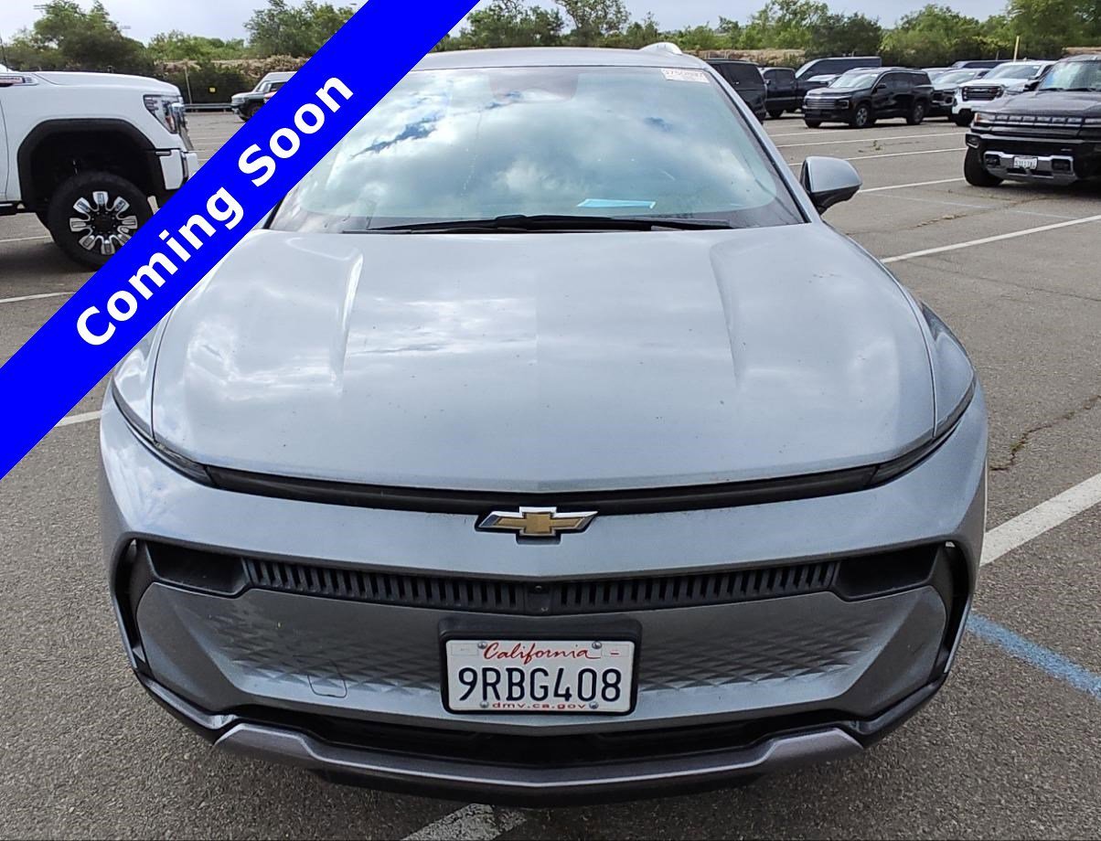 Used 2025 Sterling Gray Metallic Chevrolet LT image 10