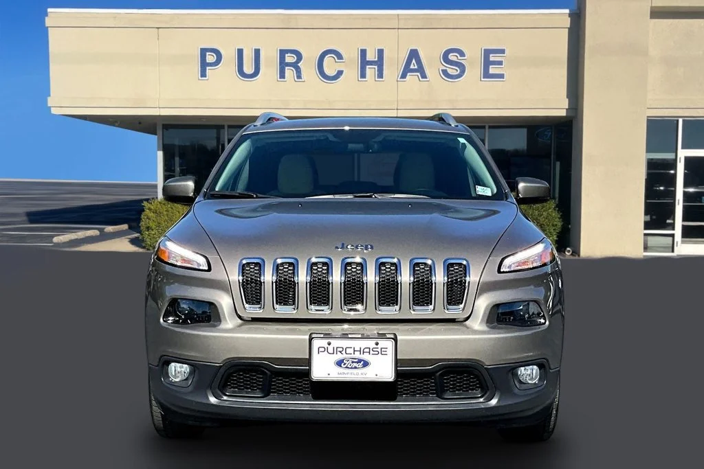 Used 2016 Jeep Cherokee Latitude with VIN 1C4PJLCS5GW303647 for sale in Mayfield, KY