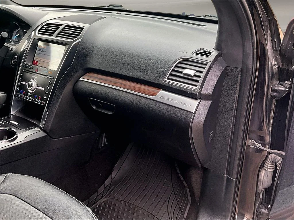 Certified Used 2019 Black Ford Limited image 30