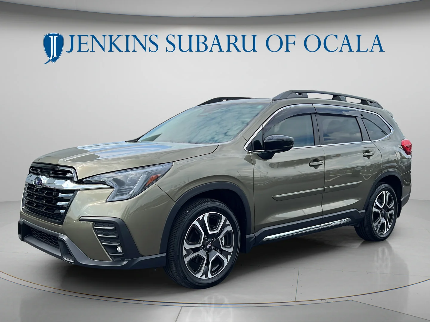 Used 2024 Autumn Green Metallic Subaru Limited image 7