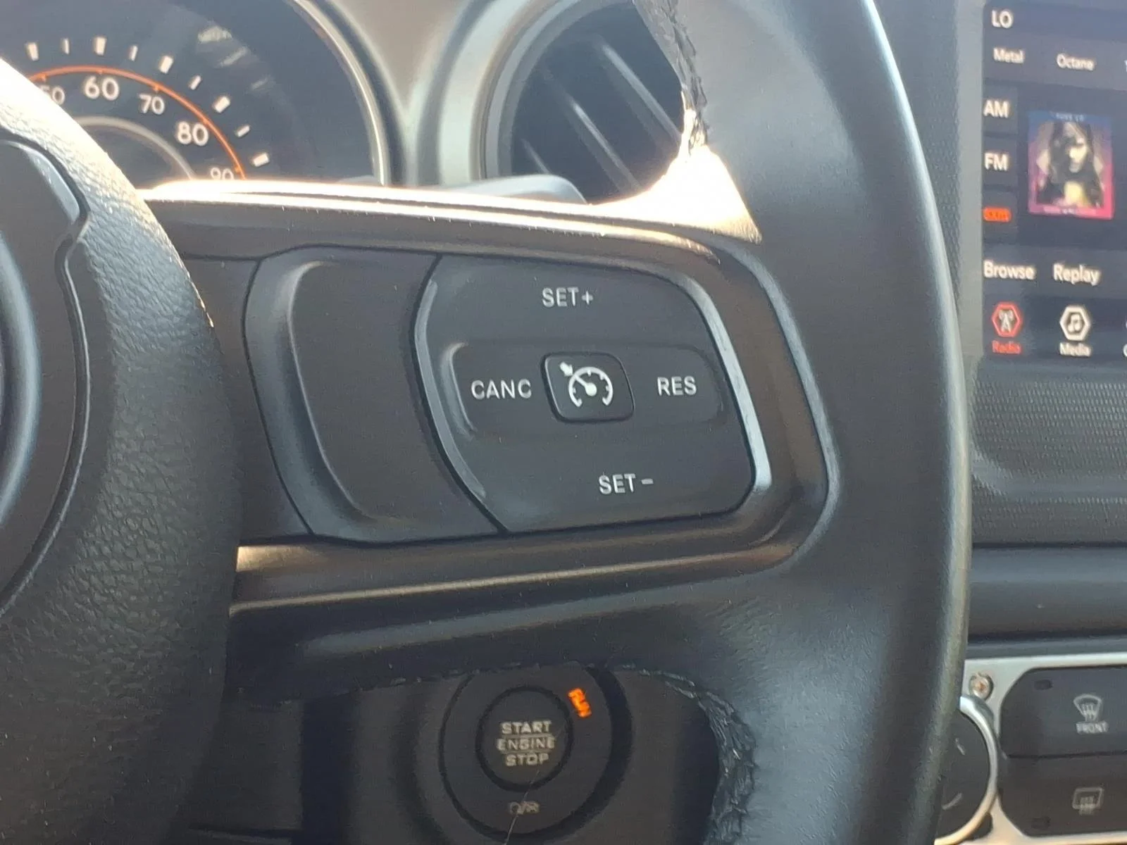 Used 2018 Granite Crystal Metallic Clearcoat Jeep Sport S image 26