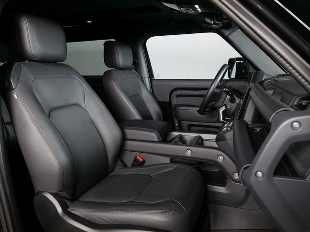 Certified Used 2025 Santorini Black Metallic Land Rover S image 3