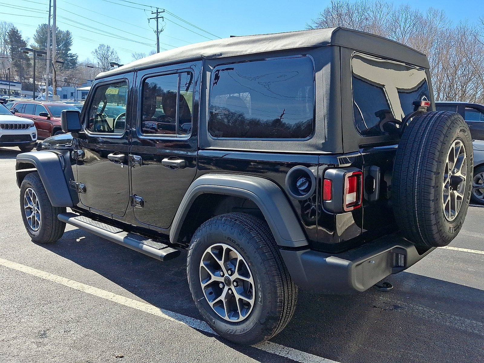 New 2026 Black Clear-Coat Exterior Paint Jeep Sport S image 4