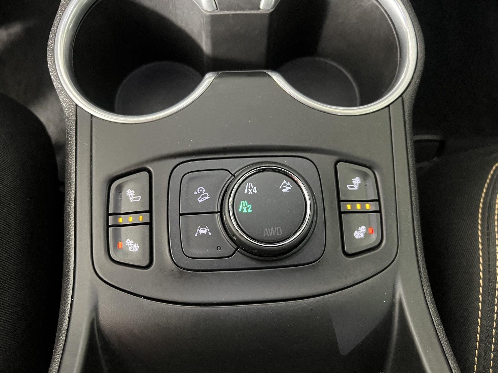 Used 2020 BLUE EMERALD METALLIC GMC SLE image 41