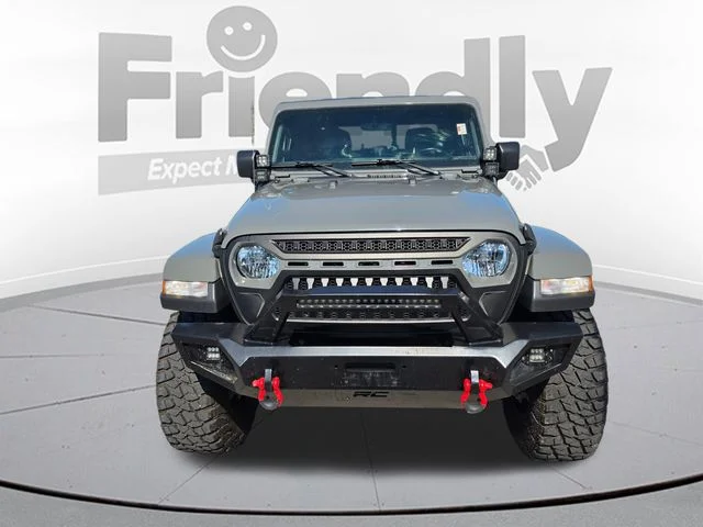 Used 2022 Gray Jeep Overland image 2