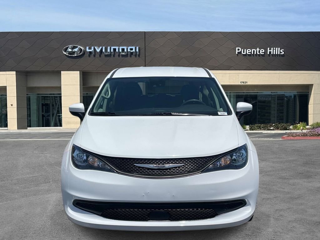 Used 2023 White Chrysler LX image 2
