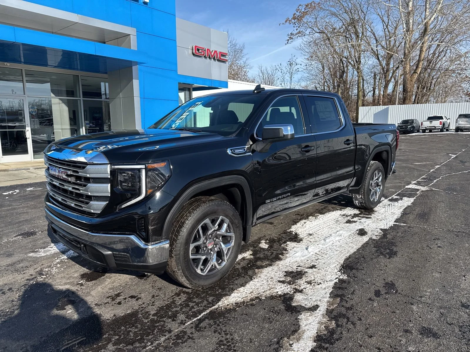 2026 GMC Sierra 1500 SLE - Photo 2