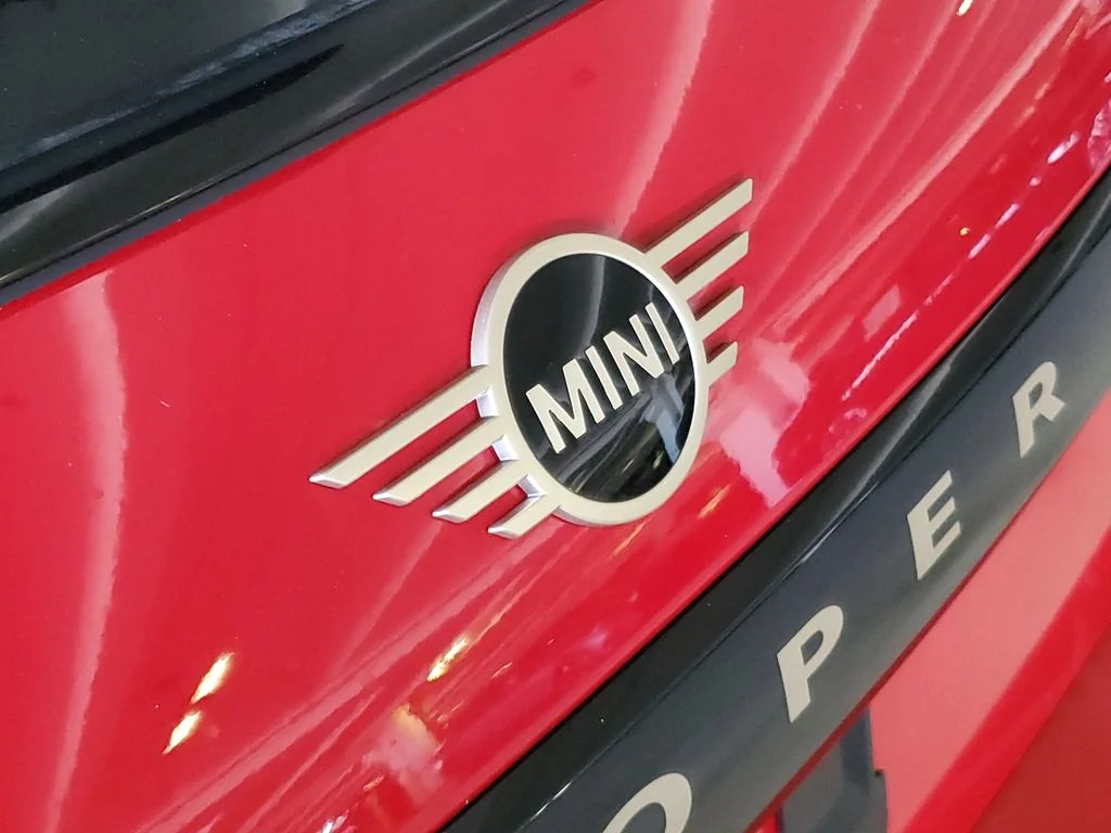 Used 2026 Red MINI Iconic image 6