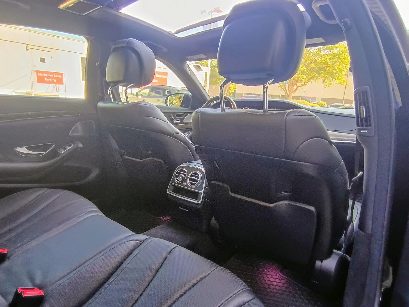 Used 2014 Black Mercedes-Benz S 550 image 10