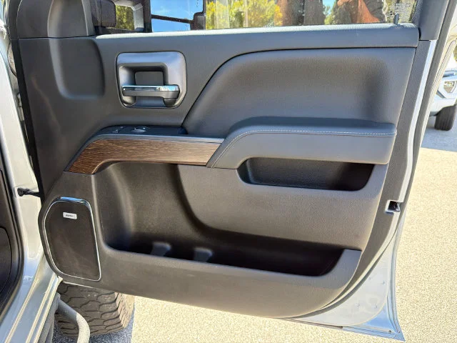 Used 2019 QUICKSILVER METALLIC GMC Denali image 14