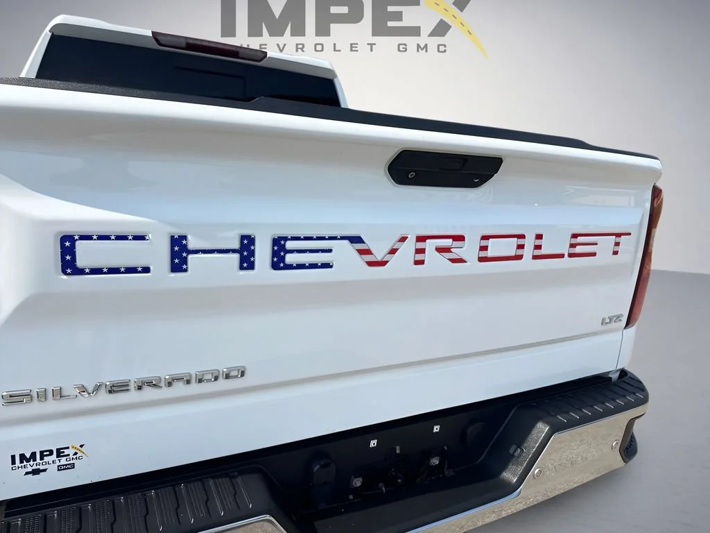 Used 2020 SUMMIT WHITE Chevrolet LTZ image 31