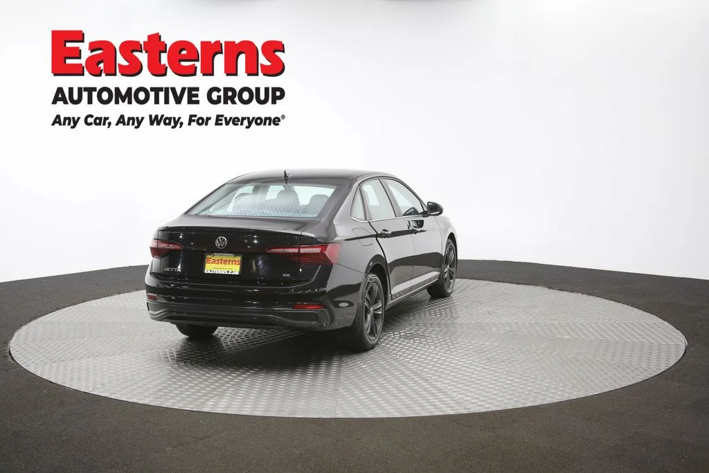 Used 2024 Black Volkswagen 1.5T SE image 36