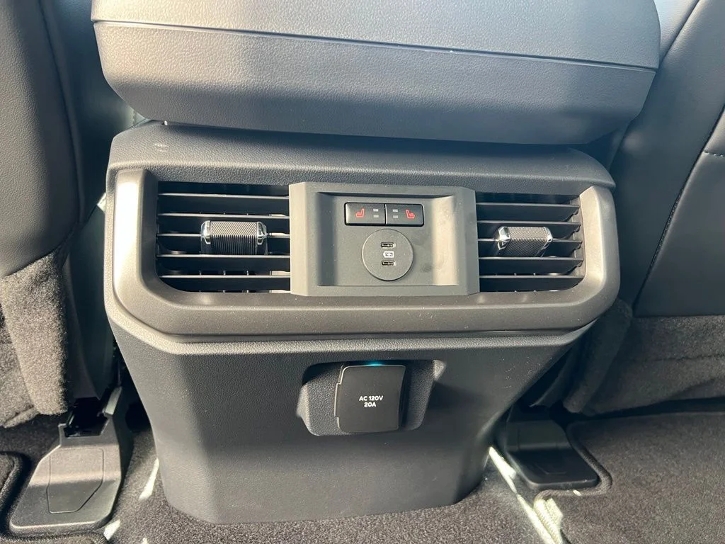 New 2026 Oxford White Ford Tremor® image 28