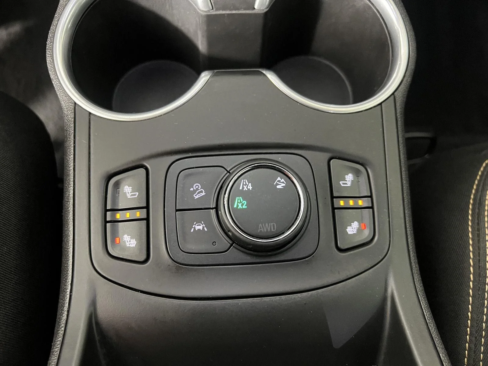 Used 2020 BLUE EMERALD METALLIC GMC SLE image 41