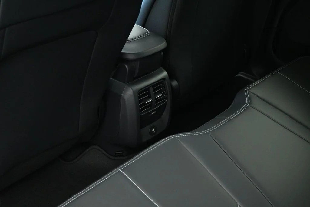 New 2026 Glacier Gray Metallic Tri-coat Ford Select image 18