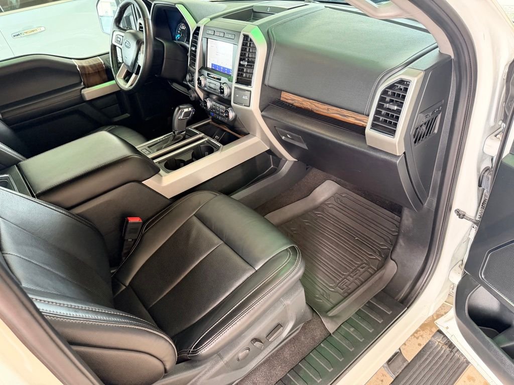Used 2020 White Ford Lariat image 37