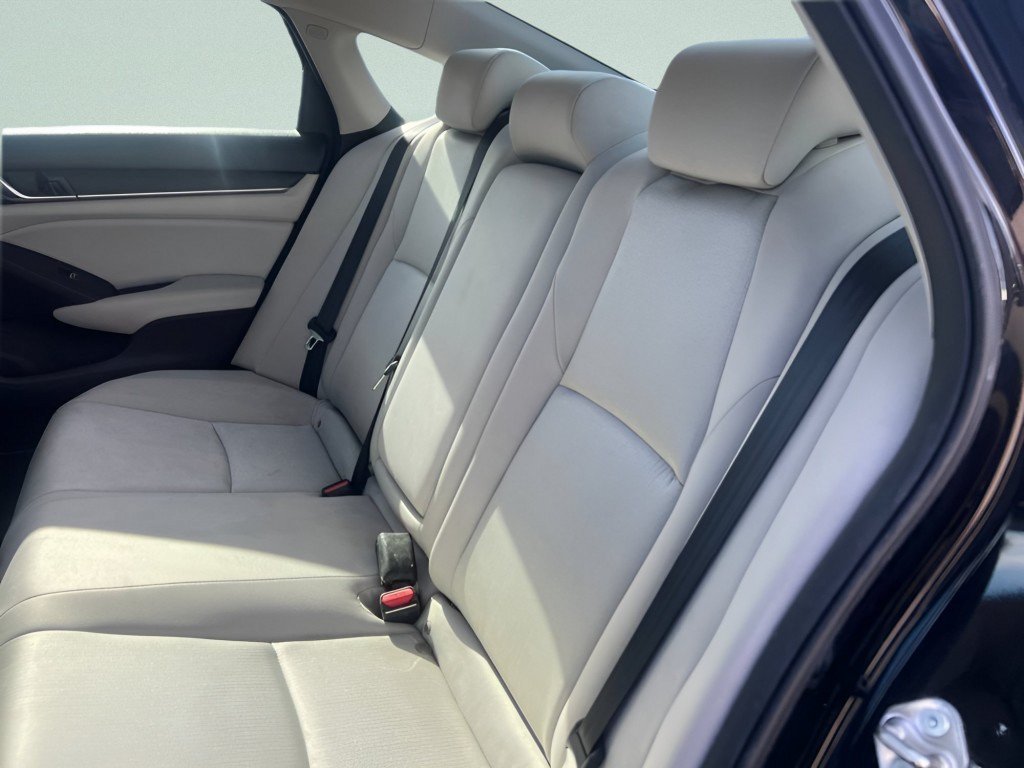 Certified Used 2018  Honda EX image 20