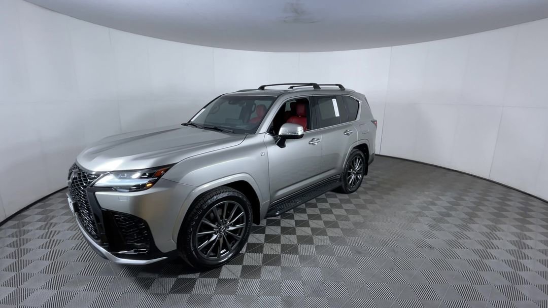 Used 2024 Atomic Silver Lexus 600 F SPORT image 3
