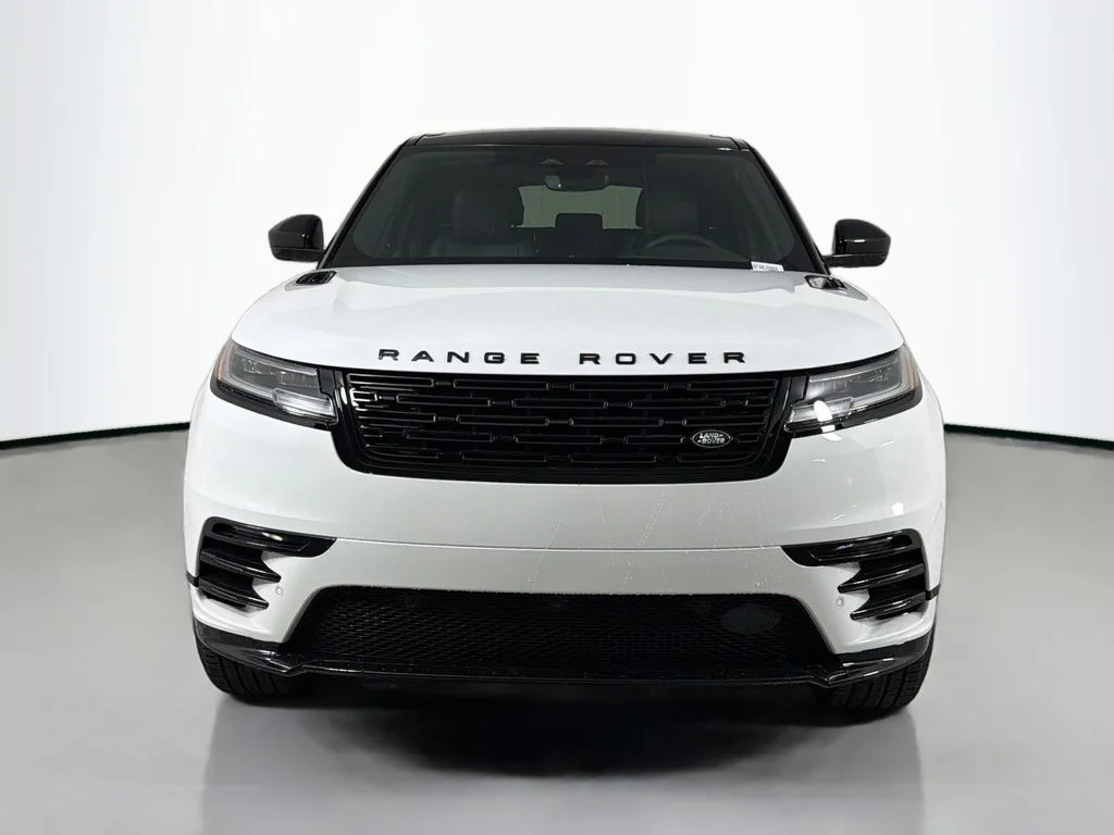 New 2026 Fuji White Land Rover Dynamic SE image 2