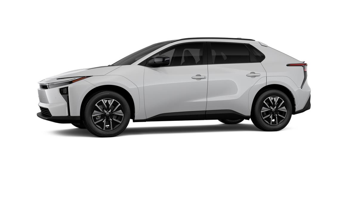 New 2026 Wind Chill Pearl <sup>1</sup> Toyota  XLE image 40