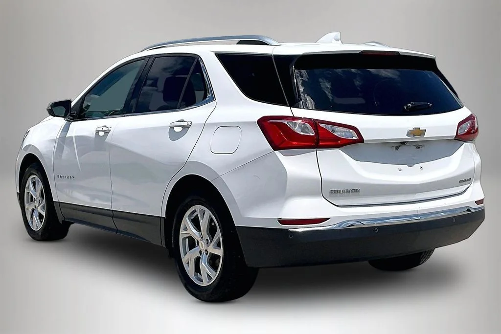 Used 2020 White Chevrolet Premier image 4