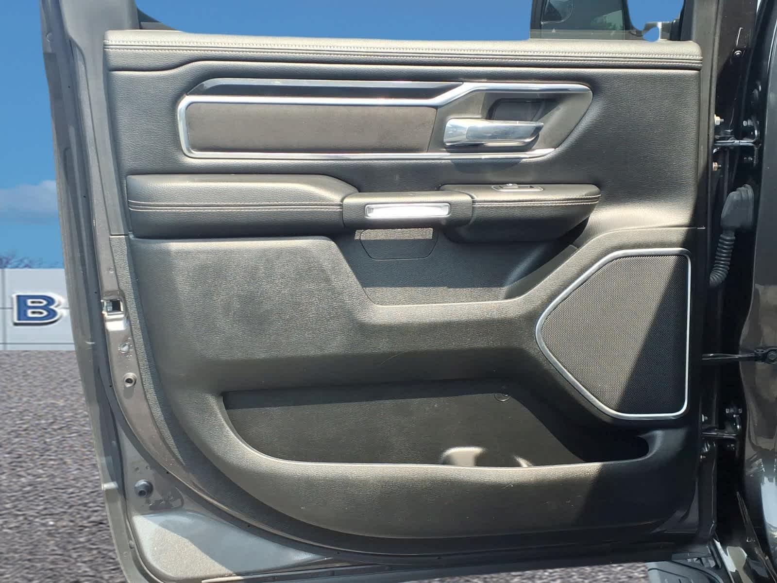 Used 2021 Granite Crystal Metallic Clearcoat Ram Laramie image 28