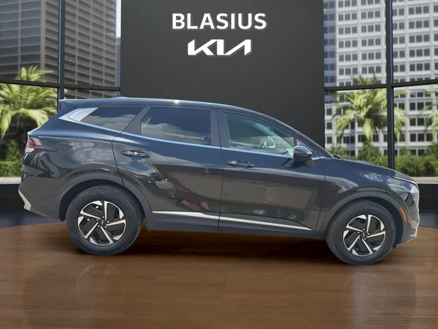 Used 2023 Black Kia LX image 6
