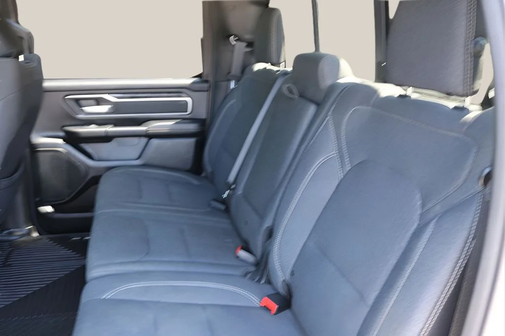 Used 2019 White Ram Big Horn/Lone Star image 18
