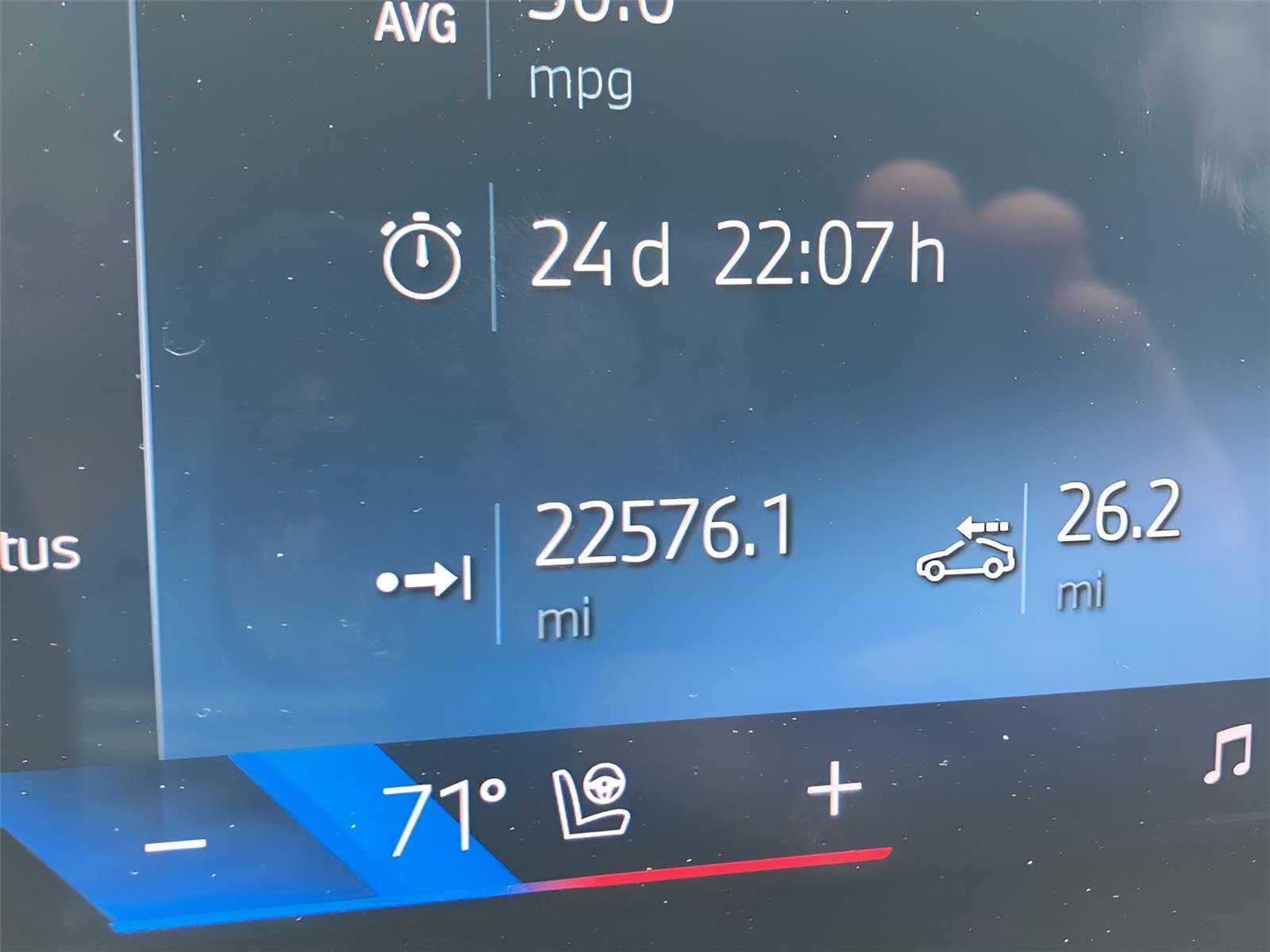 Used 2024 Cape York Green Metallic BMW 530i image 3