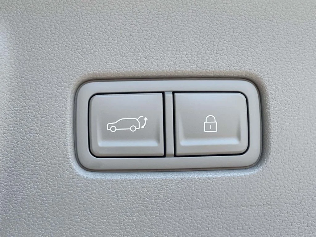 New 2026 White Hyundai Limited image 9