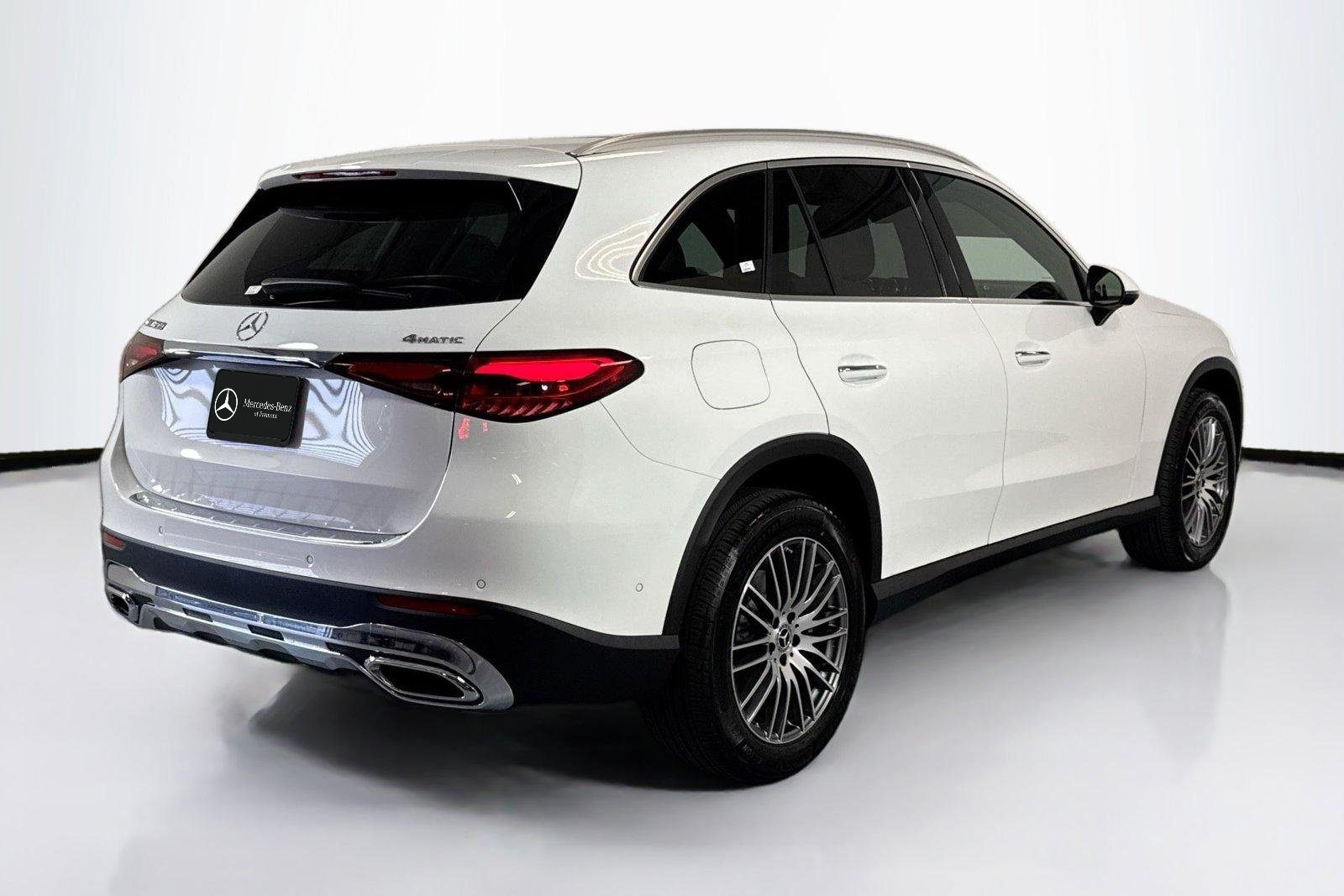 New 2026 Polar White Mercedes-Benz GLC 300 image 5