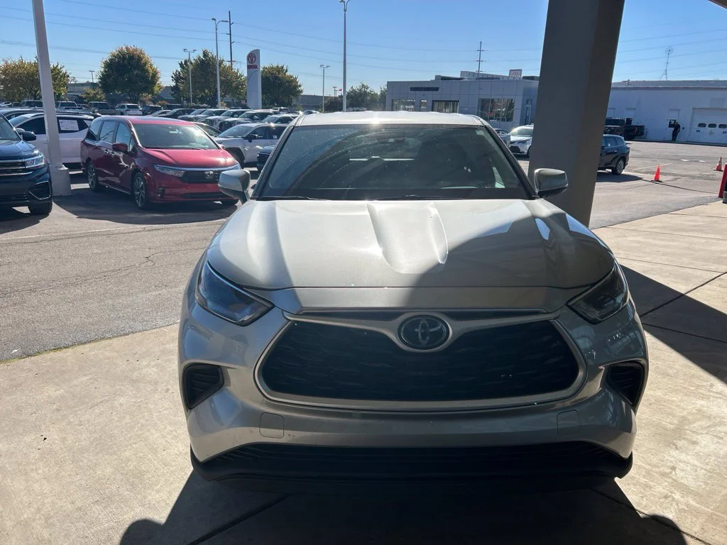 Certified Used 2021 Celestial Silver Metallic Toyota L image 3